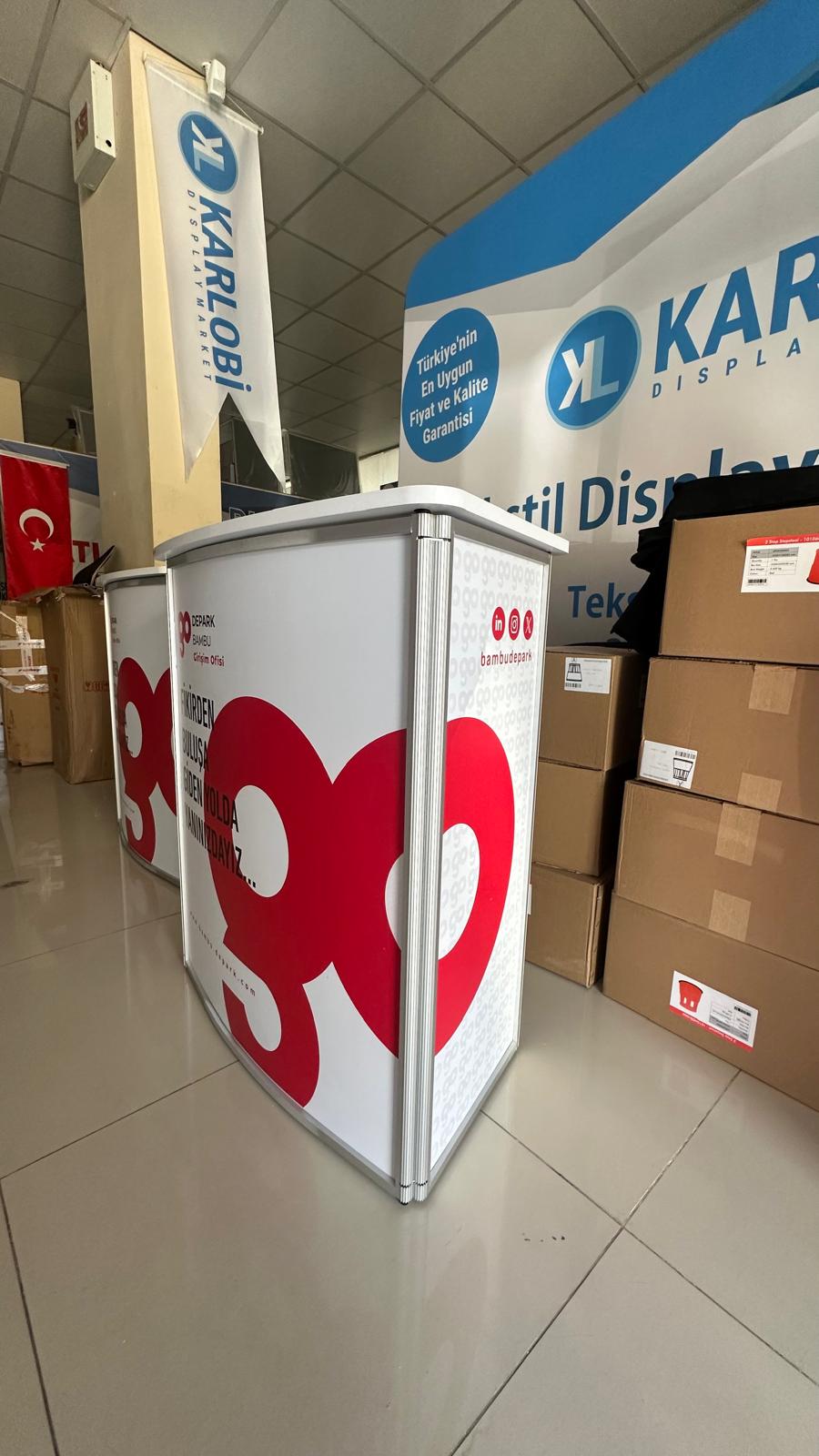 Kaliteli Baskı İle Panset Masalar Karlobi’de… 0532 157 71 35 – 0850 304 01 35